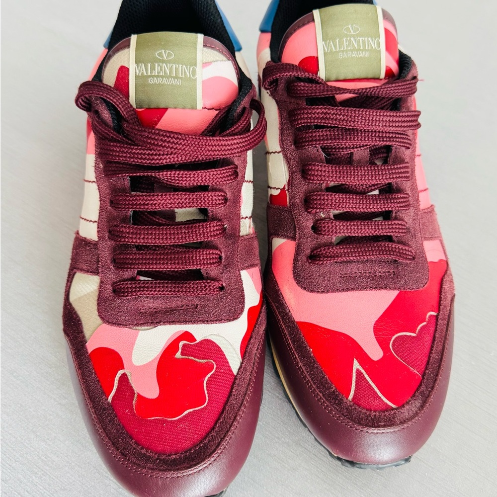 Valentino Garavani Maroon, Pink & Blue Camouflage Low-Top Sneakers - Picture 3 of 6